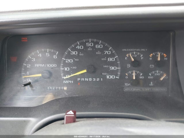 Продажа на аукционе авто 1999 Gmc Suburban Slt Gm Buypower, vin: 1GKEC16R0XJ739032, номер лота: 45369201