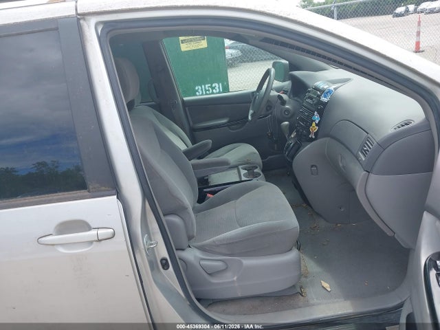 2004 Toyota Sienna Le მანქანა იყიდება აუქციონზე, vin: 5TDZA23C94S012933, აუქციონის ნომერი: 45369304