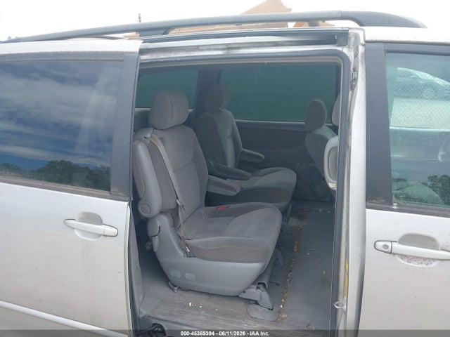 2004 Toyota Sienna Le მანქანა იყიდება აუქციონზე, vin: 5TDZA23C94S012933, აუქციონის ნომერი: 45369304
