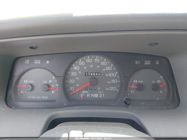 Продажа на аукционе авто 2005 Mercury Grand Marquis Ls/lse, vin: 2MEFM75WX5X660879, номер лота: 45369399
