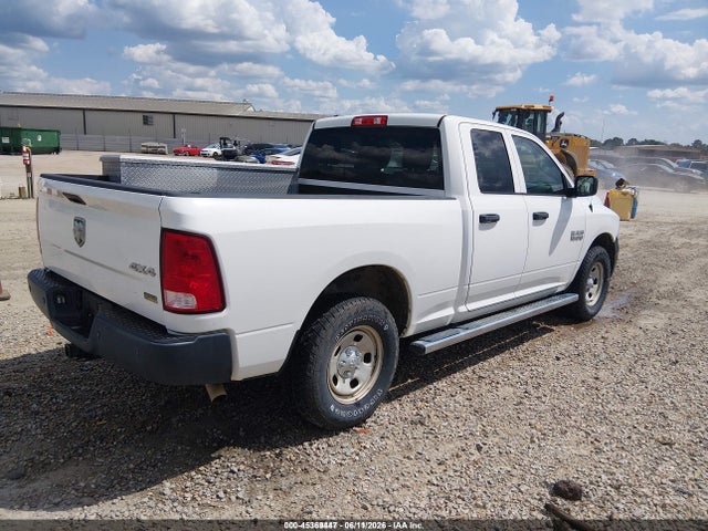 1C6RR7FG4HS616558 RAM 1500 Tradesman 4x4 6&#039;4 Box