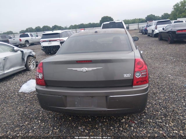 2010 Chrysler 300 Touring/signature Series/executive Series მანქანა იყიდება აუქციონზე, vin: 2C3CA5CV0AH167555, აუქციონის ნომერი: 45369456