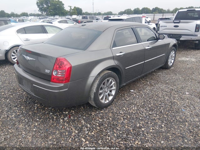 2010 Chrysler 300 Touring/signature Series/executive Series მანქანა იყიდება აუქციონზე, vin: 2C3CA5CV0AH167555, აუქციონის ნომერი: 45369456