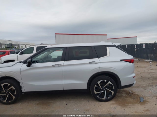2024 Mitsubishi Outlander Se 2.5 2wd მანქანა იყიდება აუქციონზე, vin: JA4J3VA83RZ041500, აუქციონის ნომერი: 45369578