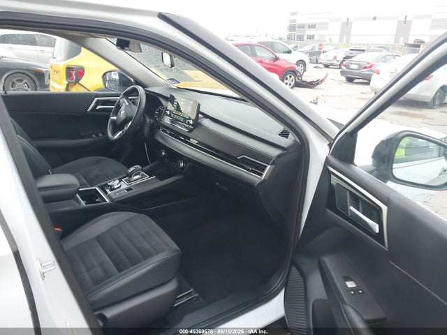2024 Mitsubishi Outlander Se 2.5 2wd მანქანა იყიდება აუქციონზე, vin: JA4J3VA83RZ041500, აუქციონის ნომერი: 45369578