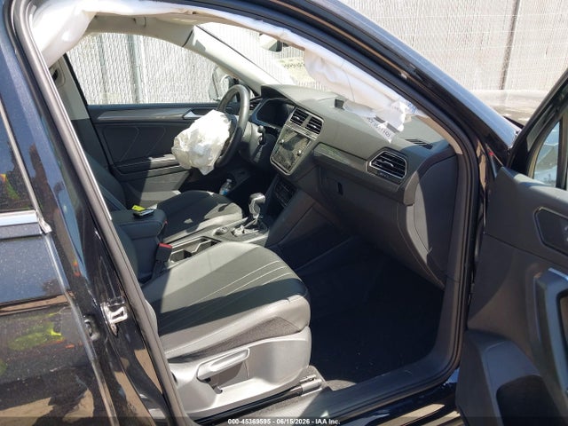 Продажа на аукционе авто 2024 Volkswagen Tiguan 2.0t Se/2.0t Wolfsburg Edition, vin: 3VVMB7AX7RM191444, номер лота: 45369595