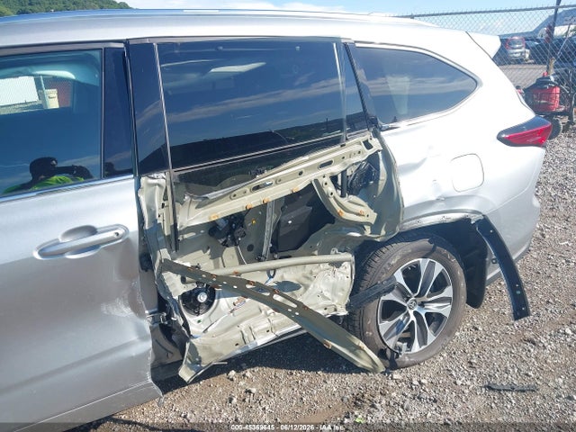 45369645 :رقم المزاد ، 5TDHZRBH7MS108084 vin ، 2021 Toyota Highlander Xle مزاد بيع