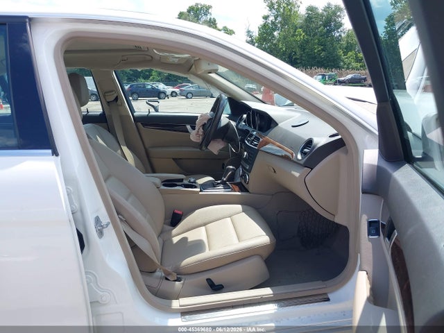 45369680 :رقم المزاد ، WDDGF8AB6EG250780 vin ، 2014 Mercedes-benz C 300 Sport 4matic مزاد بيع