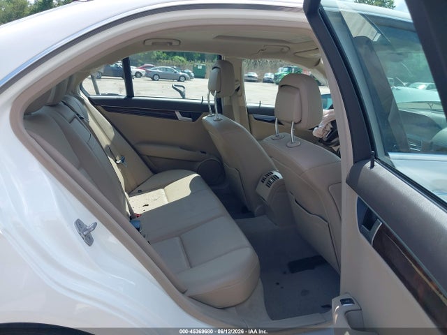 45369680 :رقم المزاد ، WDDGF8AB6EG250780 vin ، 2014 Mercedes-benz C 300 Sport 4matic مزاد بيع