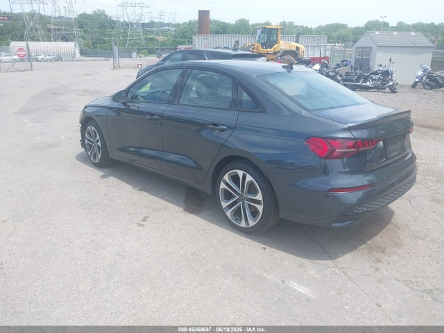 2025 Audi A3 Premium 40 Tfsi Quattro S Tronic მანქანა იყიდება აუქციონზე, vin: WAUGUDGY7SA126405, აუქციონის ნომერი: 45369697