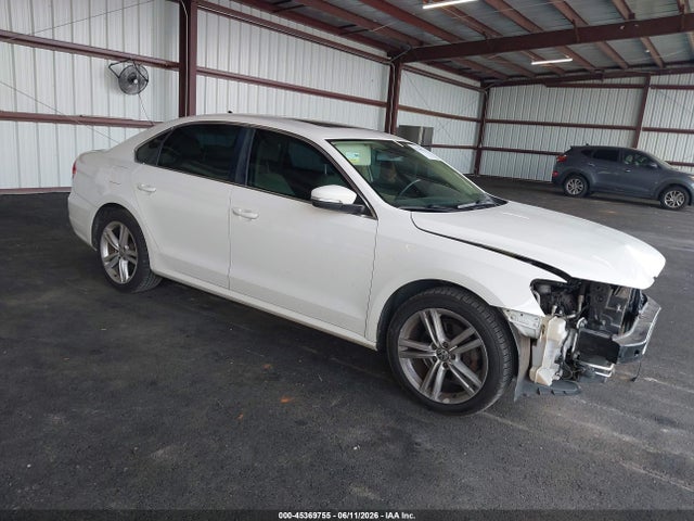 Aukcja sprzedaży 2014 Volkswagen Passat 1.8t Se, vin: 1VWBS7A30EC075174, numer aukcji: 45369755
