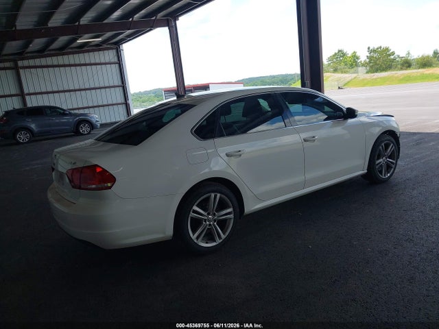 Aukcja sprzedaży 2014 Volkswagen Passat 1.8t Se, vin: 1VWBS7A30EC075174, numer aukcji: 45369755