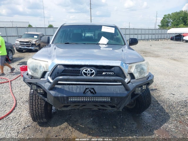 Toyota Tacoma Base V6 2015 3TMLU4EN4FM181705 Image 11