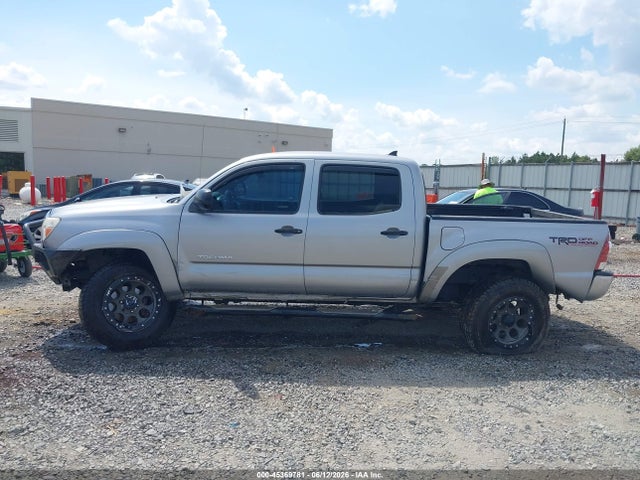 Toyota Tacoma Base V6 2015 3TMLU4EN4FM181705 Image 13