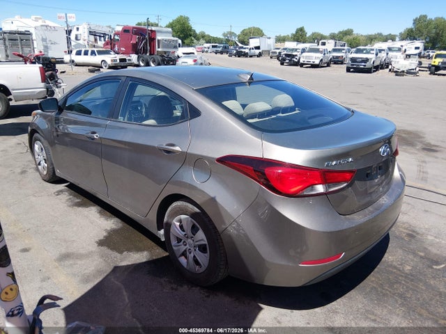Hyundai ELANTRA SE 2016 5NPDH4AE7GH698342 Image 3