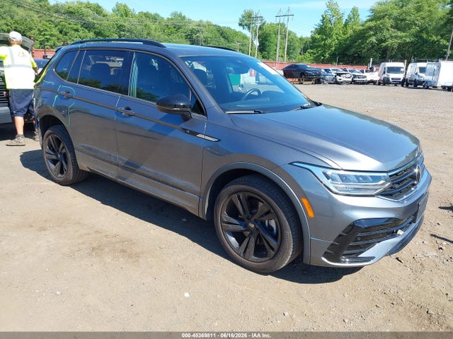 Auction sale of the 2023 Volkswagen Tiguan 2.0t Se R-line Black, vin: 3VV8B7AX7PM127063, lot number: 45369811