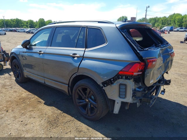 Продаж на аукціоні авто 2023 Volkswagen Tiguan 2.0t Se R-line Black, vin: 3VV8B7AX7PM127063, номер лоту: 45369811