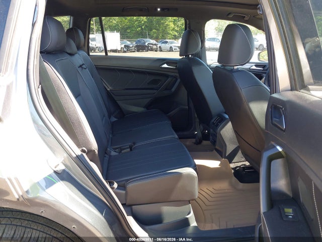 Продаж на аукціоні авто 2023 Volkswagen Tiguan 2.0t Se R-line Black, vin: 3VV8B7AX7PM127063, номер лоту: 45369811