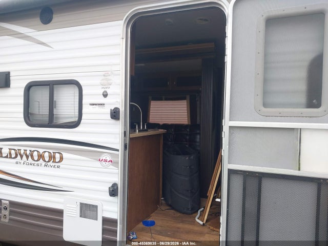Продажа на аукционе авто 2017 Forest River Wildwood, vin: 4X4TWDF24HA259635, номер лота: 45369835