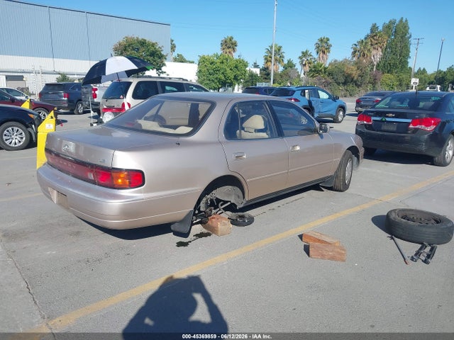 45369859 :رقم المزاد ، JT2SK12E0R0194617 vin ، 1994 Toyota Camry Le مزاد بيع