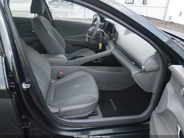 5NPLL4AG8MH048913 Hyundai ELANTRA SE