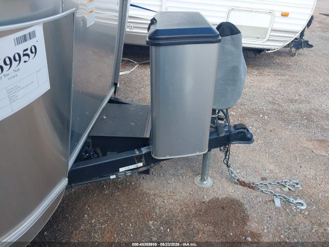 1STCMAA15LJ550549 Airstream 19cb
