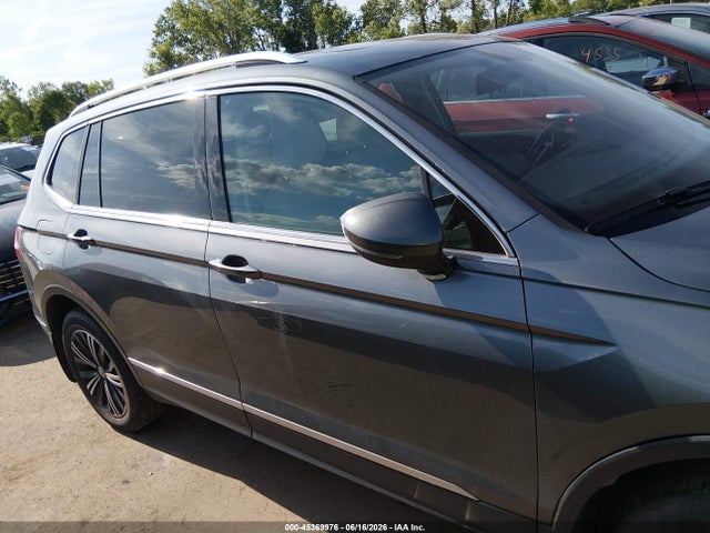 2018 Volkswagen Tiguan 2.0t Se/2.0t Sel მანქანა იყიდება აუქციონზე, vin: 3VV2B7AX4JM030593, აუქციონის ნომერი: 45369976