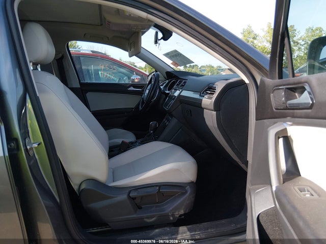 2018 Volkswagen Tiguan 2.0t Se/2.0t Sel მანქანა იყიდება აუქციონზე, vin: 3VV2B7AX4JM030593, აუქციონის ნომერი: 45369976