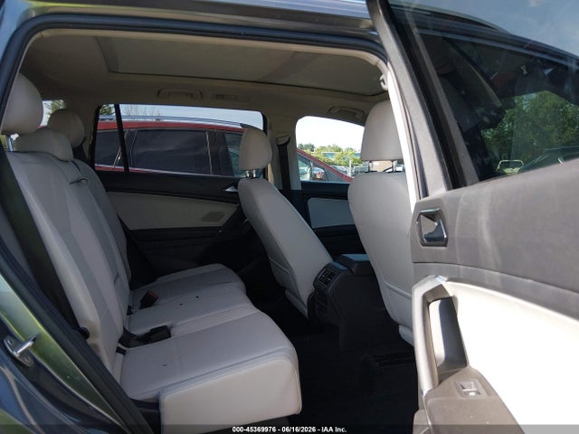 2018 Volkswagen Tiguan 2.0t Se/2.0t Sel მანქანა იყიდება აუქციონზე, vin: 3VV2B7AX4JM030593, აუქციონის ნომერი: 45369976