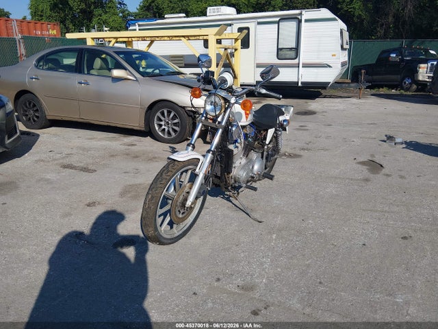 1986 Harley-davidson Xlh883 მანქანა იყიდება აუქციონზე, vin: 1HD4CAM1XGY110405, აუქციონის ნომერი: 45370018