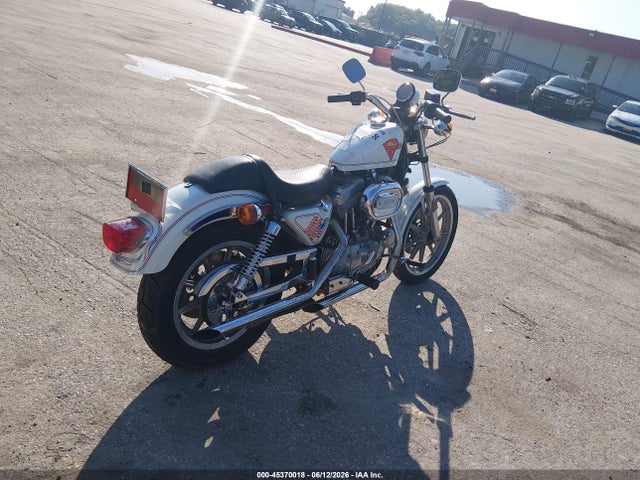 1986 Harley-davidson Xlh883 მანქანა იყიდება აუქციონზე, vin: 1HD4CAM1XGY110405, აუქციონის ნომერი: 45370018