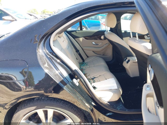 Aukcja sprzedaży 2018 Mercedes-benz C 300 4matic, vin: 55SWF4KB9JU269372, numer aukcji: 45370065