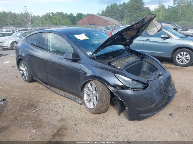 Продажа на аукционе авто 2024 Tesla Model Y Long Range Dual Motor All-wheel Drive, vin: 7SAYGDEE1RA225939, номер лота: 45370070