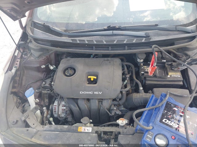 45370080 :رقم المزاد ، 3KPFL4A75JE201163 vin ، 2018 Kia Forte Lx مزاد بيع