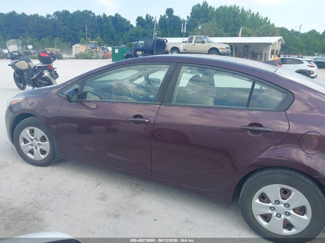 45370080 :رقم المزاد ، 3KPFL4A75JE201163 vin ، 2018 Kia Forte Lx مزاد بيع