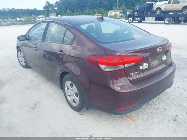 45370080 :رقم المزاد ، 3KPFL4A75JE201163 vin ، 2018 Kia Forte Lx مزاد بيع