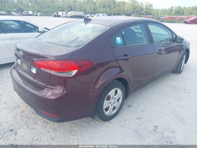 45370080 :رقم المزاد ، 3KPFL4A75JE201163 vin ، 2018 Kia Forte Lx مزاد بيع