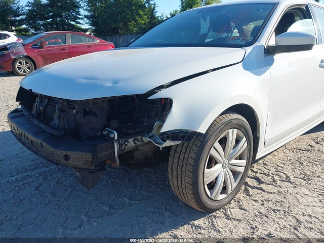 Продажа на аукционе авто 2017 Volkswagen Jetta 1.4t S, vin: 3VW2B7AJ7HM325981, номер лота: 45370262