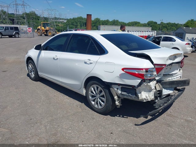 4T1BF1FK1HU315881 Toyota CAMRY LE