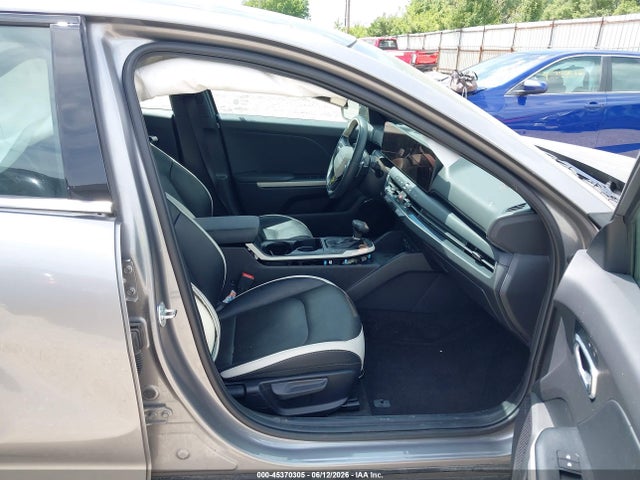 Продаж на аукціоні авто 2025 Kia K4 Gt-line, vin: 3KPFW4DE8SE207512, номер лоту: 45370305