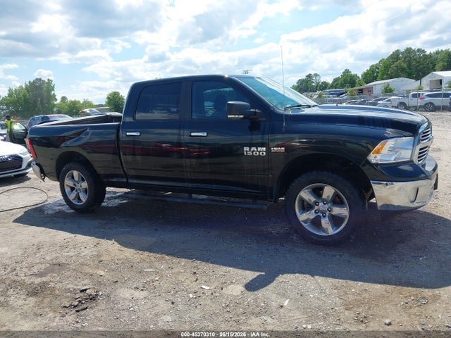 1C6RR7TT0HS568901 RAM 1500 Big Horn 4x4 6&#039;4 Box