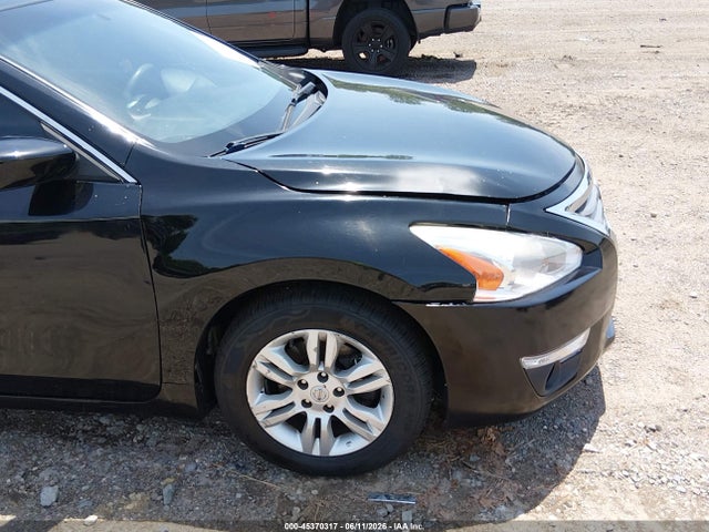Продажа на аукционе авто 2015 Nissan Altima 2.5 S, vin: 1N4AL3AP1FN401356, номер лота: 45370317