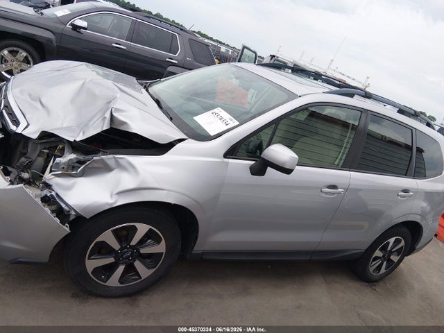 45370334 :رقم المزاد ، JF2SJAECXHH405750 vin ، 2017 Subaru Forester 2.5i Premium مزاد بيع