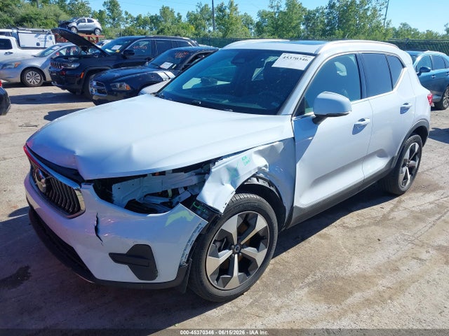 45370346 :رقم المزاد ، YV4L12UK0R2311735 vin ، 2024 Volvo Xc40 B5 Core Bright Theme مزاد بيع