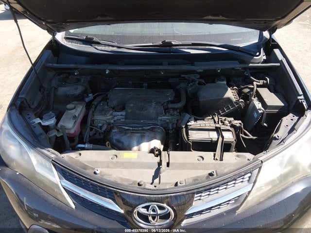 2T3WFREV3EW099398 Toyota Rav4 Xle