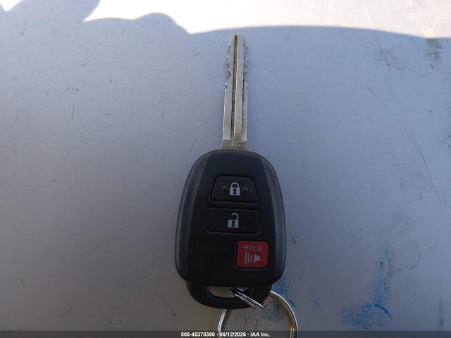 2T3WFREV3EW099398 Toyota Rav4 Xle