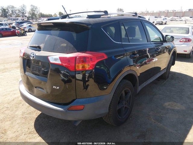 2T3WFREV3EW099398 Toyota Rav4 Xle
