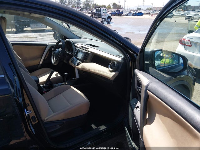 2T3WFREV3EW099398 Toyota Rav4 Xle