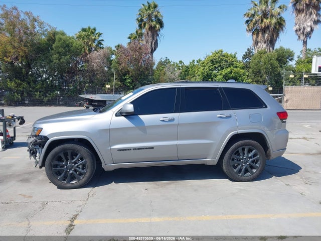 1C4RJEAG2LC391393 Jeep Grand Cherokee Altitude 4x2