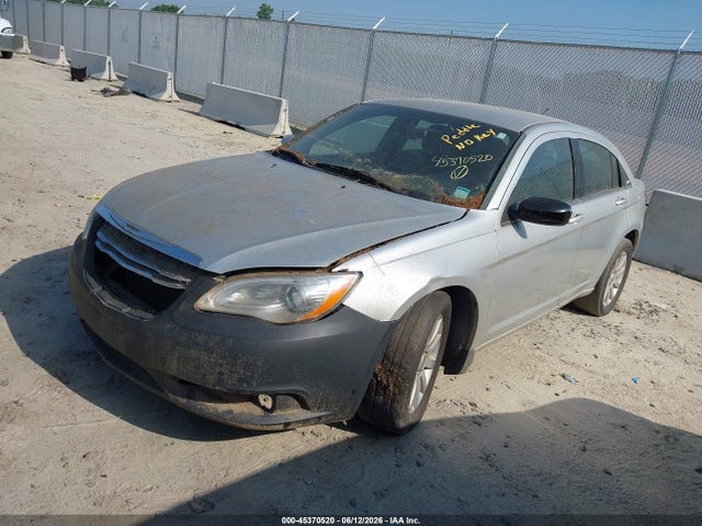 2012 Chrysler 200 Touring მანქანა იყიდება აუქციონზე, vin: 1C3CCBBB8CN288781, აუქციონის ნომერი: 45370520